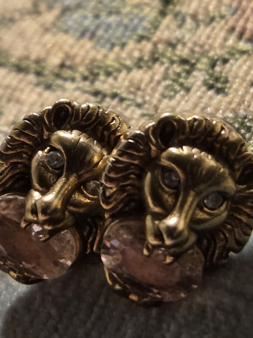 Gucci Gold-Tone Logo Earring With An Open Mouth Semi Precious Pink Stone Crystal - Picture 2 of 16